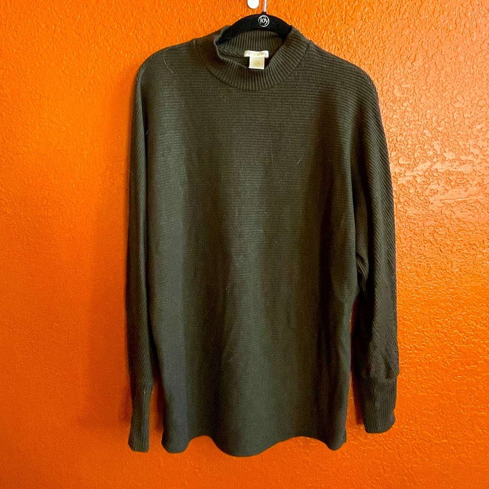Comfortable green sweater